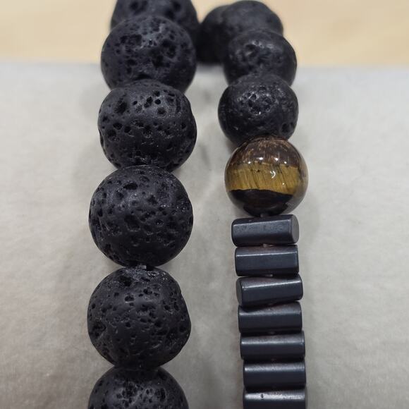 Lot of 2 Natural Volcanic Lava Stone Stretch Bracelet Essential Oil Diffuser - Picture 7 of 9